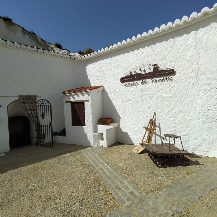 Centro Interpretación Cuevas De Guadix 750x750