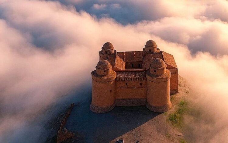 Castillo De La Calahorra 3